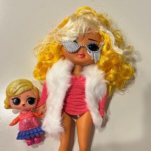 OMG! Movie Magic Studios Agent Glamour Fashion Doll and Lil’ sister